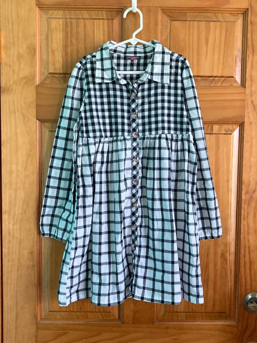 Vince Camuto girls size 10 black and white checked button down dress